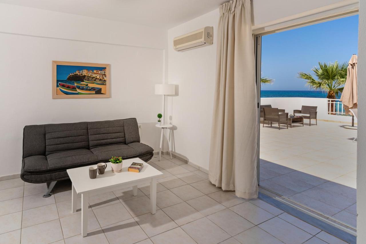 Azure Seaside Apts Magnisía Eksteriør bilde