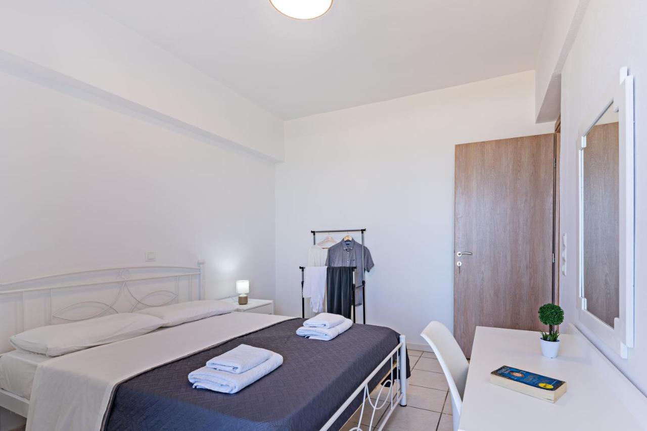 Azure Seaside Apts Magnisía Eksteriør bilde