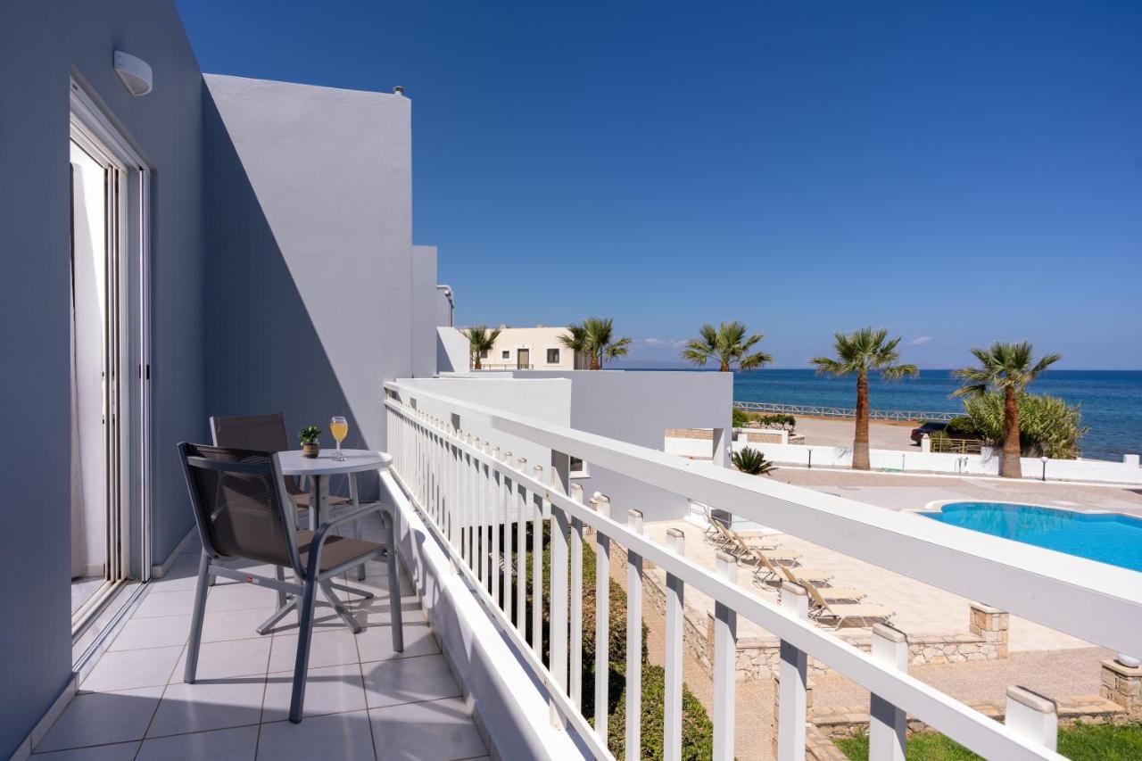 Azure Seaside Apts Magnisía Eksteriør bilde