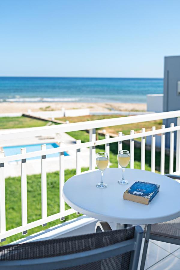 Azure Seaside Apts Magnisía Eksteriør bilde