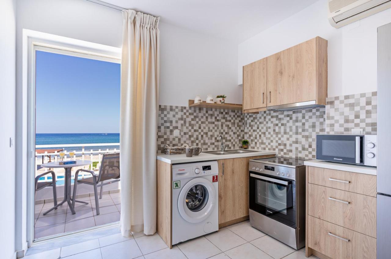 Azure Seaside Apts Magnisía Eksteriør bilde