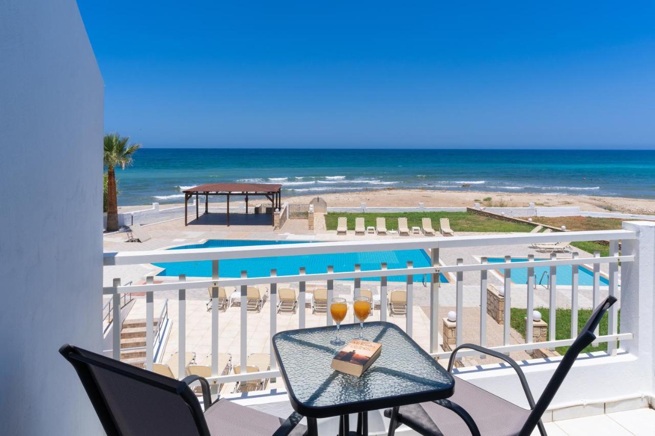 Azure Seaside Apts Magnisía Eksteriør bilde