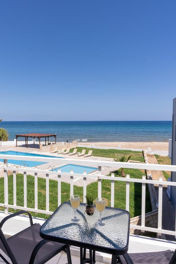 Azure Seaside Apts Magnisía Eksteriør bilde