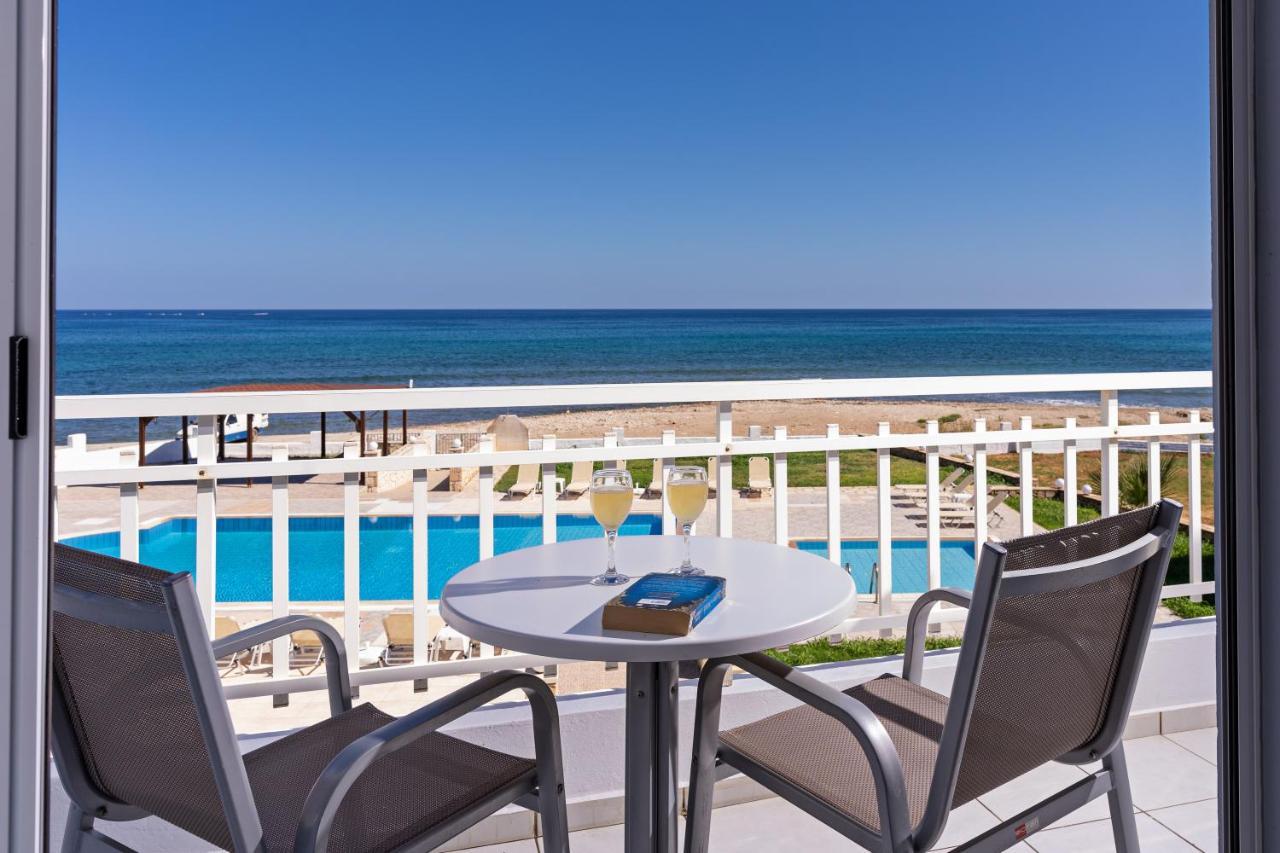 Azure Seaside Apts Magnisía Eksteriør bilde