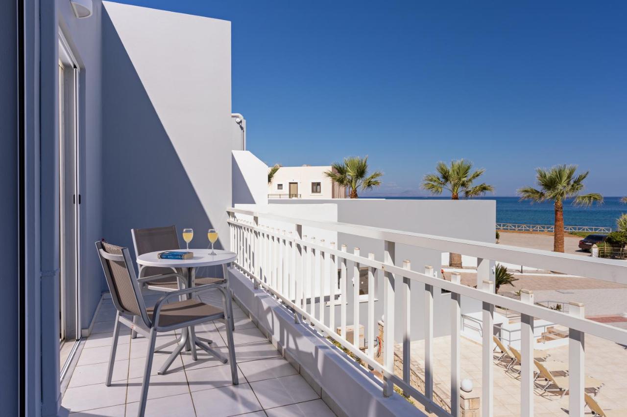 Azure Seaside Apts Magnisía Eksteriør bilde